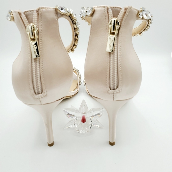 Back in stock! Badgley Mischka Jewel Caroline NIB - Picture 4 of 5
